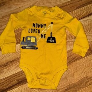 Carter’s long sleeve baby boy  body suit / onesie with construction theme NWOT